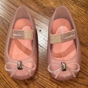 Mini Melissa Glitter Pink Jelly Mary Jane Flats with Metallic Bow Accent